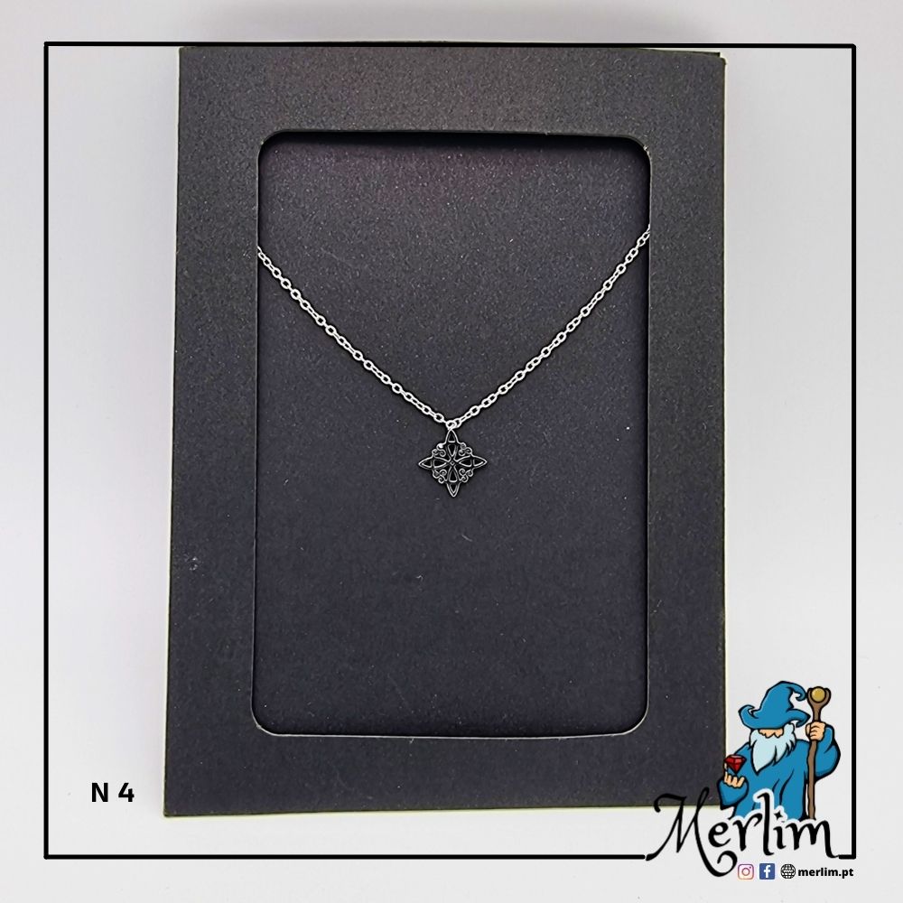 N4 Colar Nó de Bruxa em aço inoxidável prateado